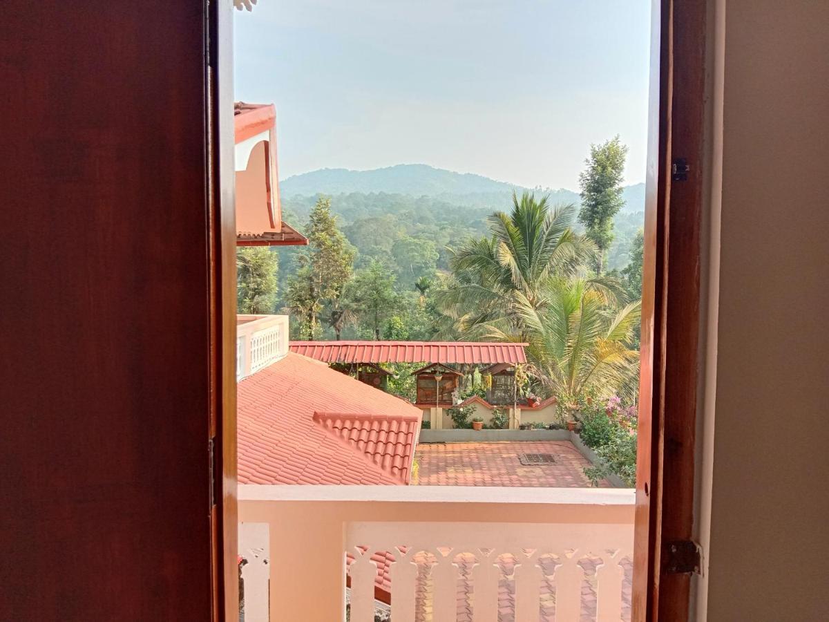 Shivalaya Homestay, Madikeri Siddapura  Экстерьер фото